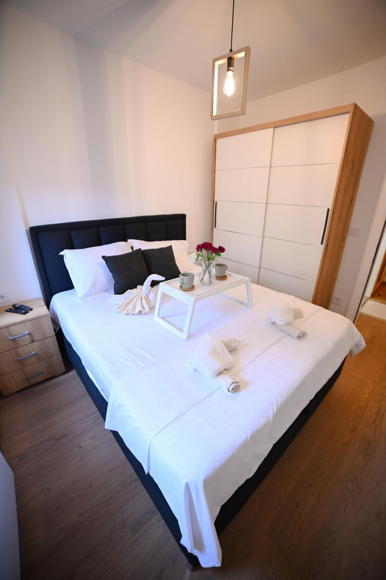 3s Apartment *